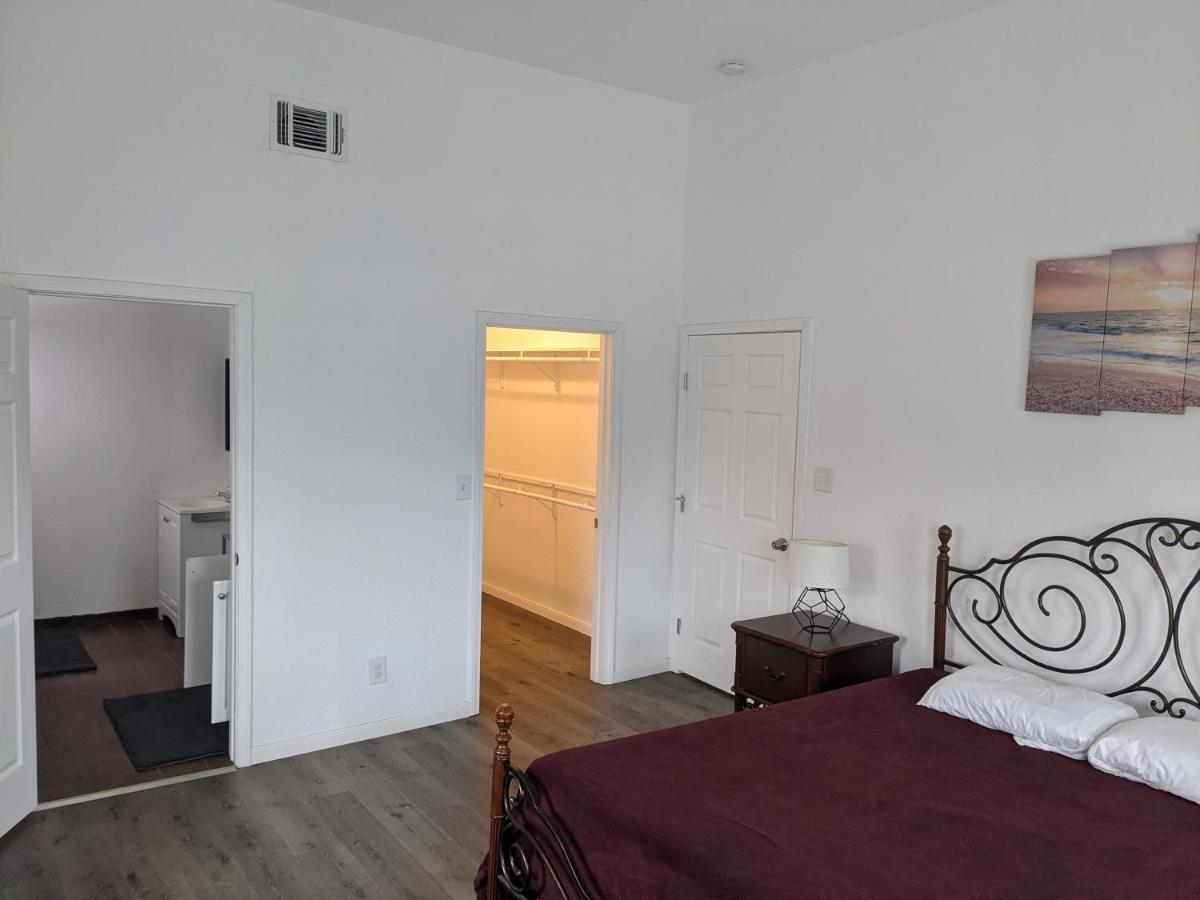 Cozy *Downtown Getaway* Villa San Antonio Esterno foto